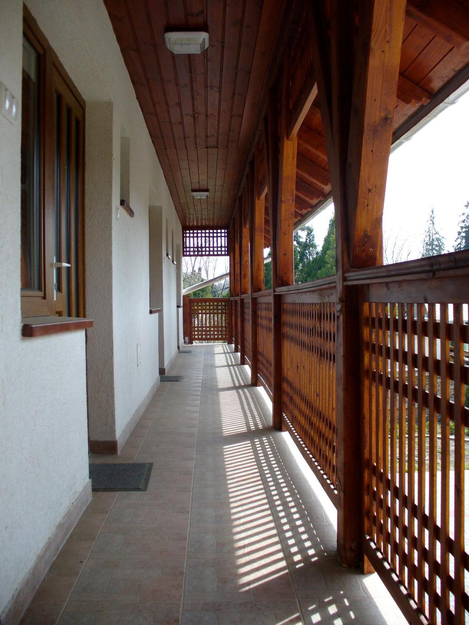 Rózsakert Apartmanház Hajdúszoboszló Esterno foto