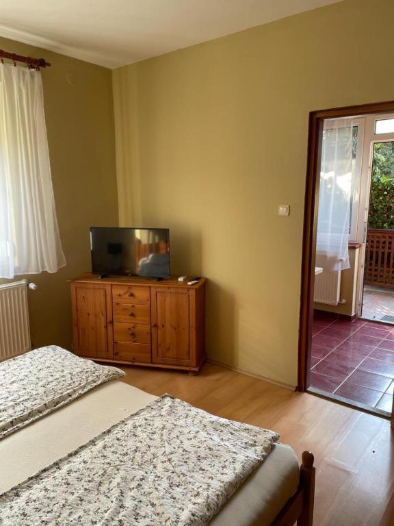 Rózsakert Apartmanház Hajdúszoboszló Esterno foto