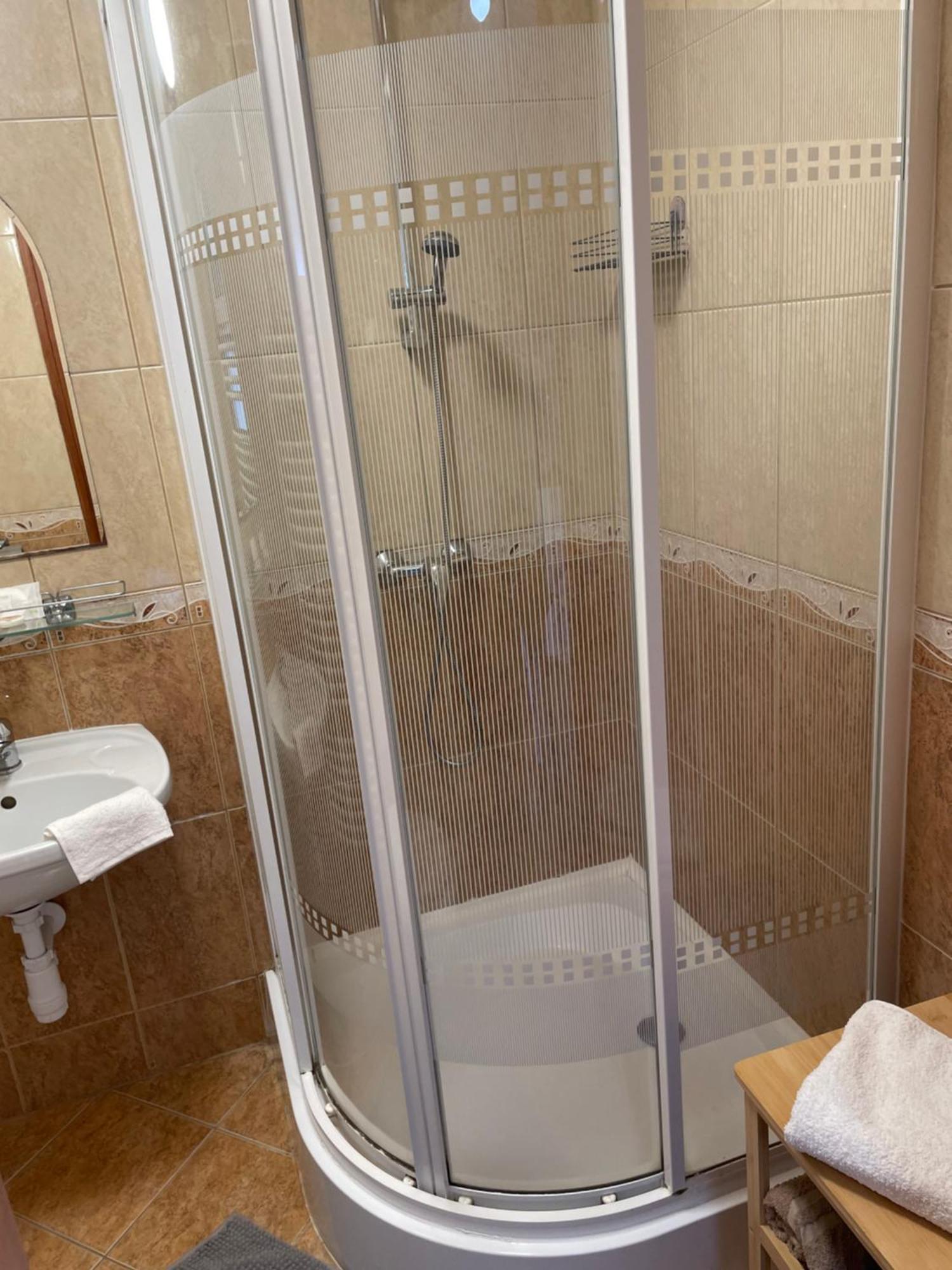 Rózsakert Apartmanház Hajdúszoboszló Esterno foto