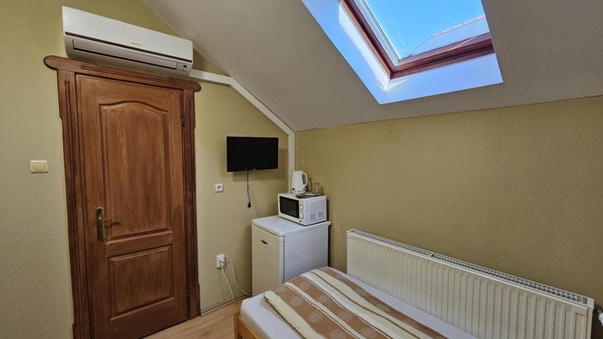 Rózsakert Apartmanház Hajdúszoboszló Esterno foto
