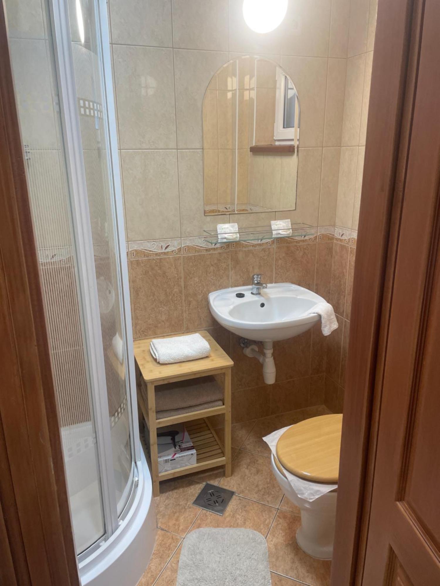 Rózsakert Apartmanház Hajdúszoboszló Esterno foto